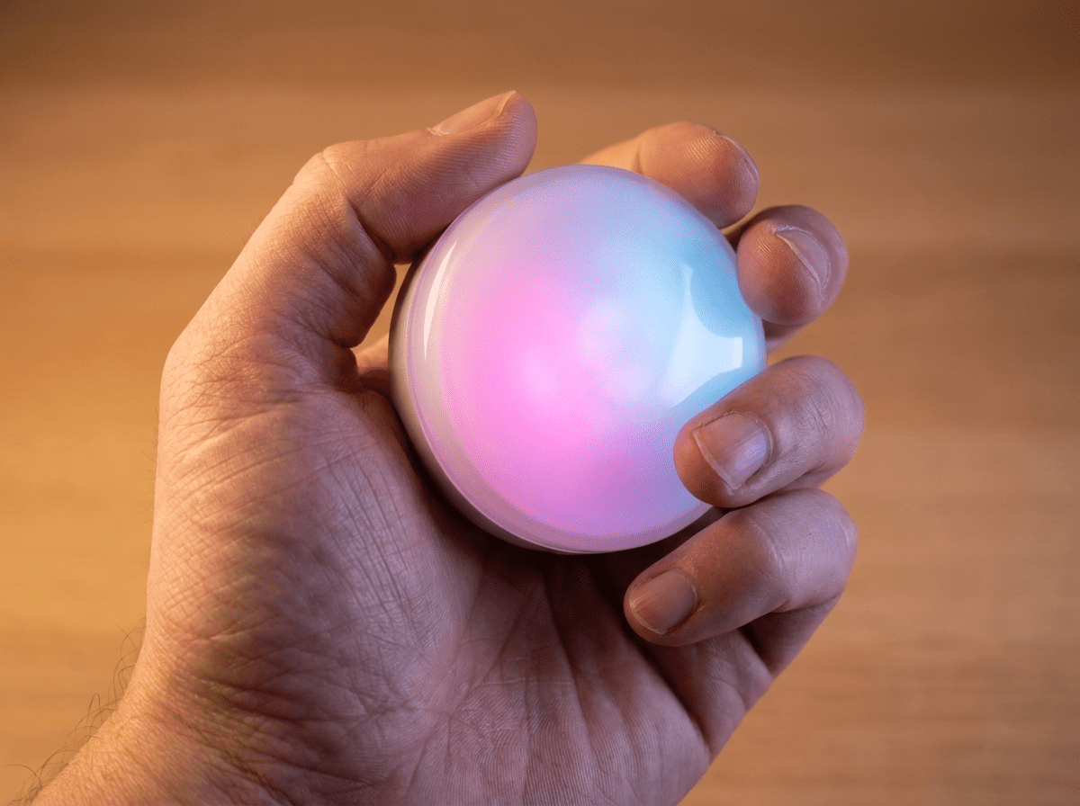 Pebble Glow Wireless Magnetic Bathroom Light | Waterproof Colour-Changing LED - Kolise