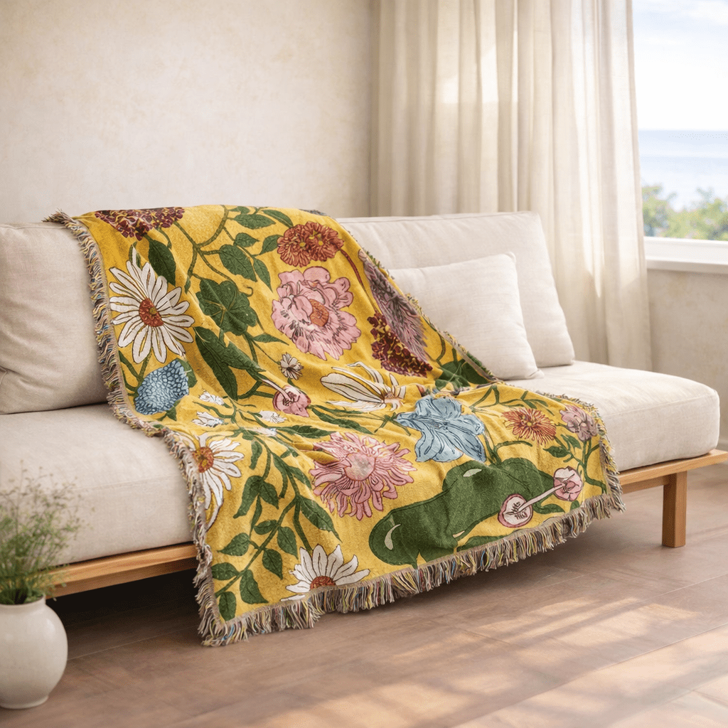Boho Floral Picnic Blanket | Versatile Outdoor Rug for All Seasons - Kolise
