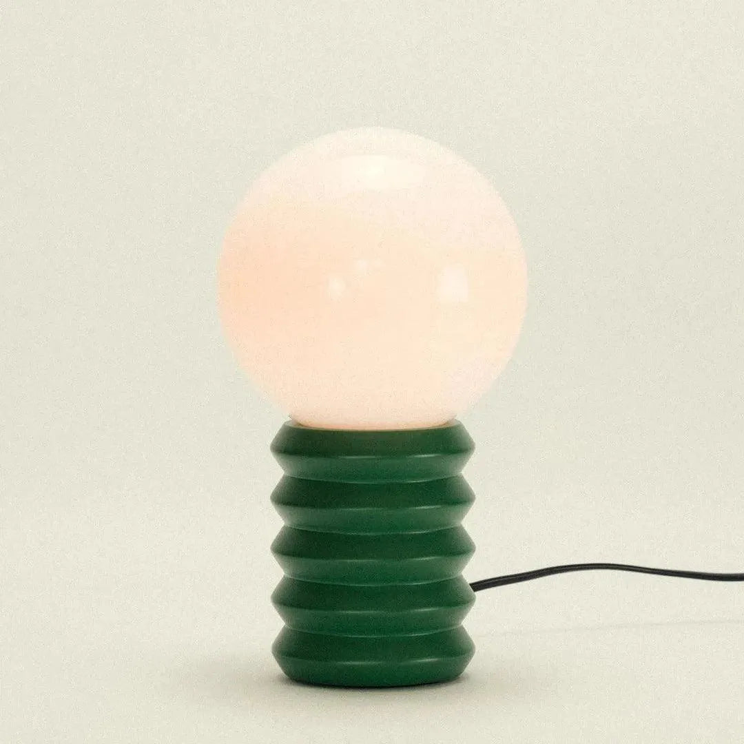 Timber Ribbon | Vintage - Style Table Lamp with Warm Glow | Elegant Bedside Lighting for Cozy Ambiance - Kolise